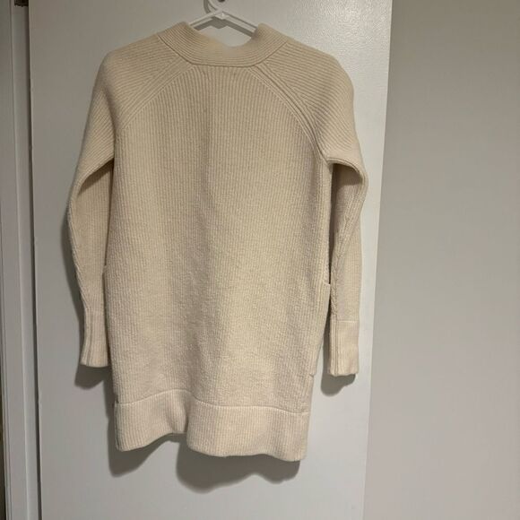 Everlane Cream Button Up Cardigan 100% Wool Sweater Size XS - Picture 5 of 8